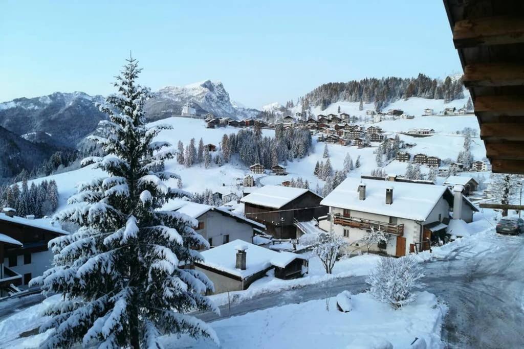 La Majon Apartment Colle Santa Lucia Bagian luar foto